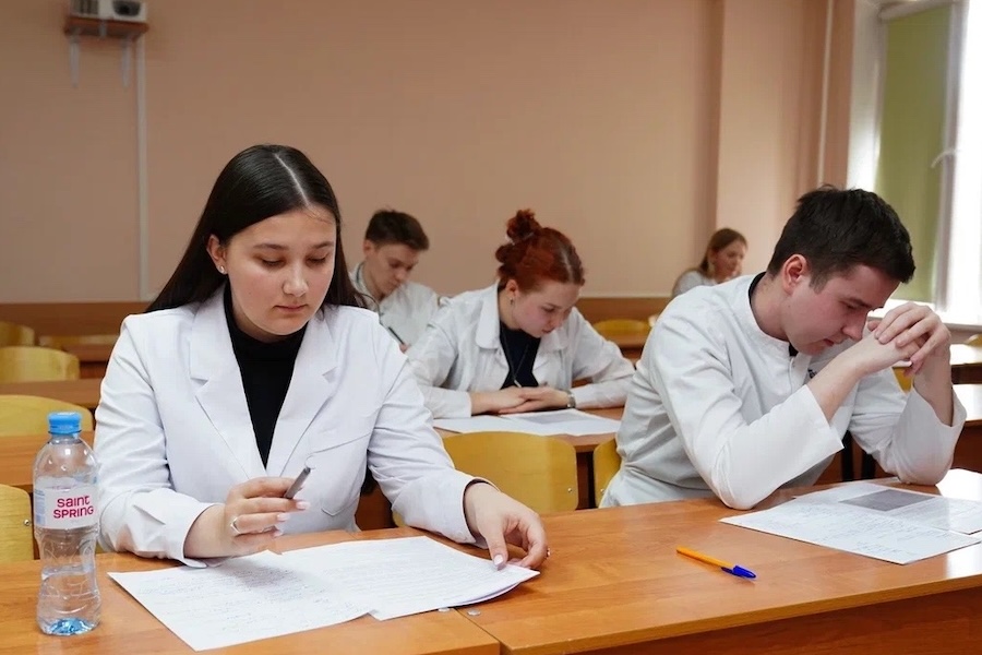 How the Examination Session Is Conducted in a Russian Medical University: What a Student Should Expect